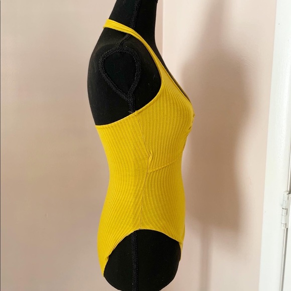 Yellow Bodysuit - Picture 4 of 5